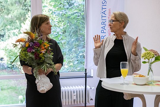 Manuela Aye und Carmen Leicht-Scholten